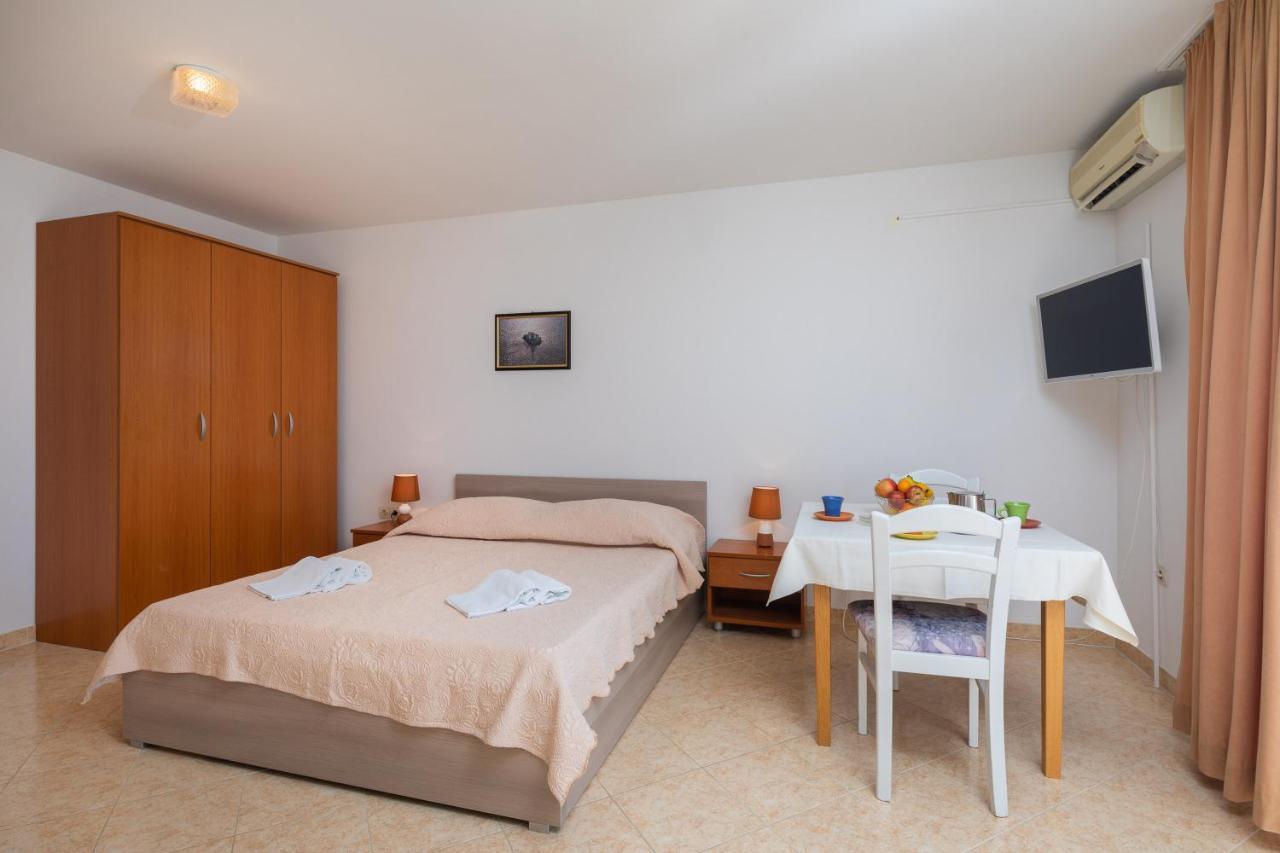 Seaview Apartments Grizelj Duće Dış mekan fotoğraf